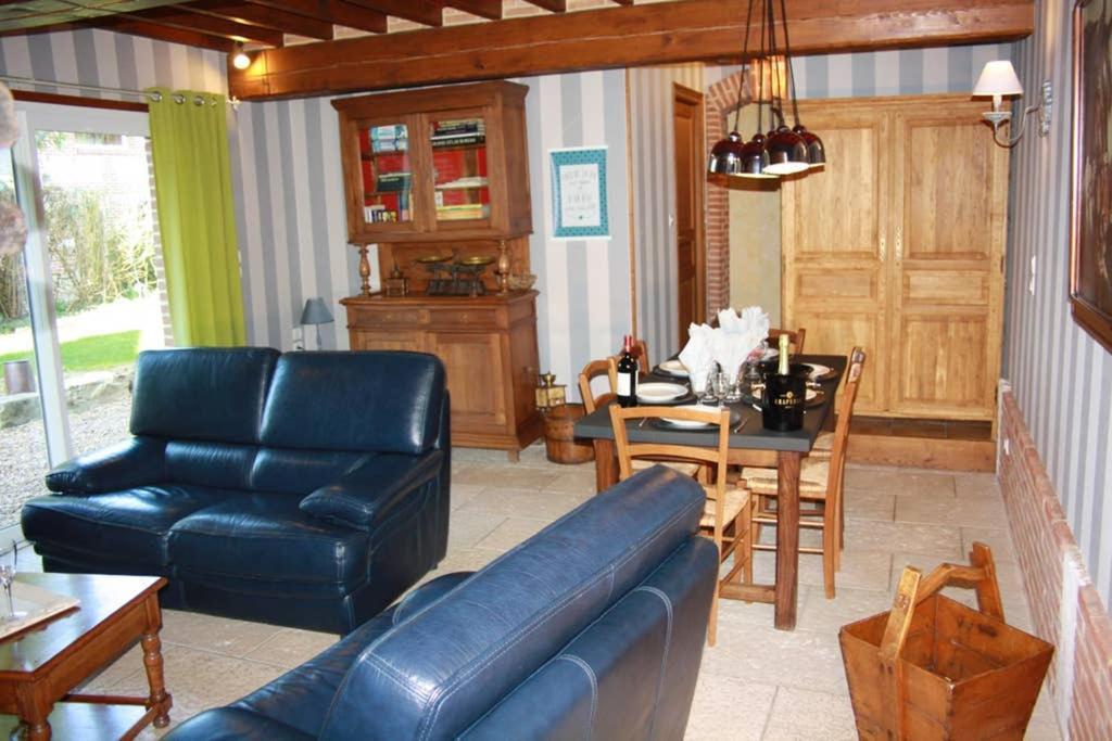 L'Ecurie D'Hubert Villa Gerponville Exterior foto